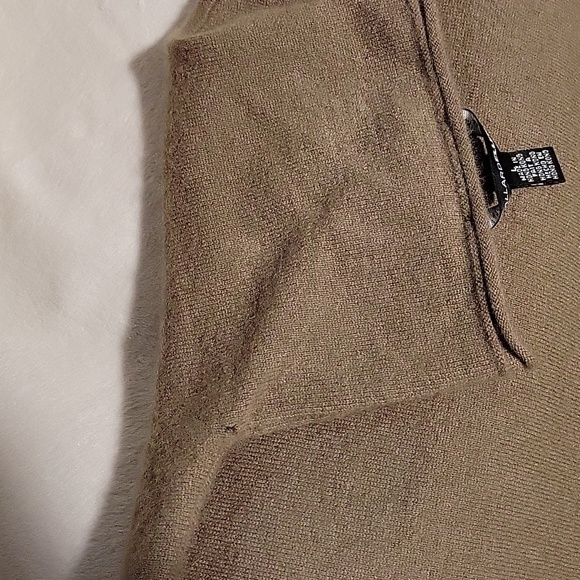 Ellen Tracy Cashmere Sweater - Picture 8 of 9